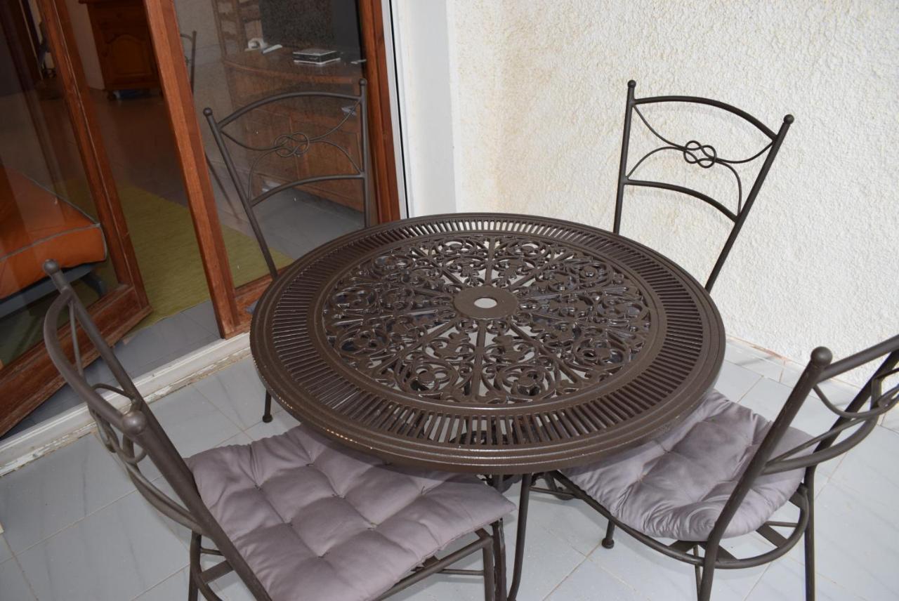 Apartamento Con Bonitas Vistas Al Canal Ref 337 เอมปูเรียบราบา ภายนอก รูปภาพ